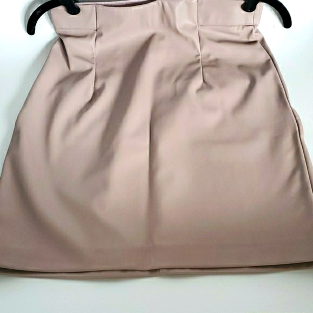 Georgia faux leather mini skirt by Dynamite